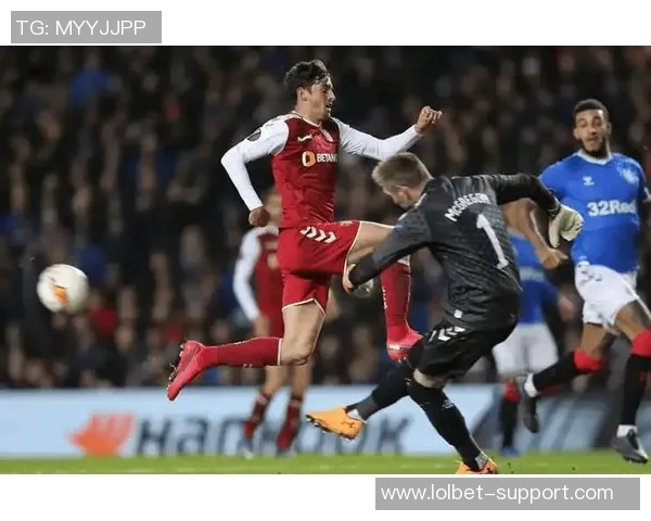 莱比锡主场大胜本菲卡补时进球点燃全场激情瞬间回顾