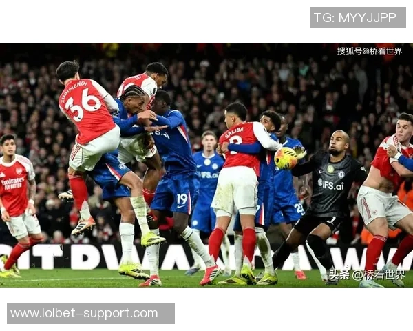 国王杯激战曼联与阿森纳平局点球大战引发争议与热议