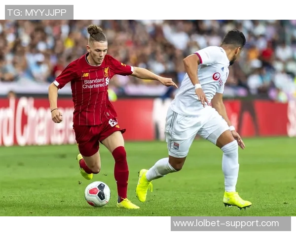 友谊赛精彩回顾：里昂逆转马竞神扑瞬间点燃全场激情