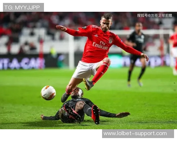 中超精彩对决尤文图斯大胜本菲卡帽子戏法引发全场狂欢战术解析 中超精彩对决尤文图斯大胜本菲卡帽子戏法引发全场狂欢战术解析