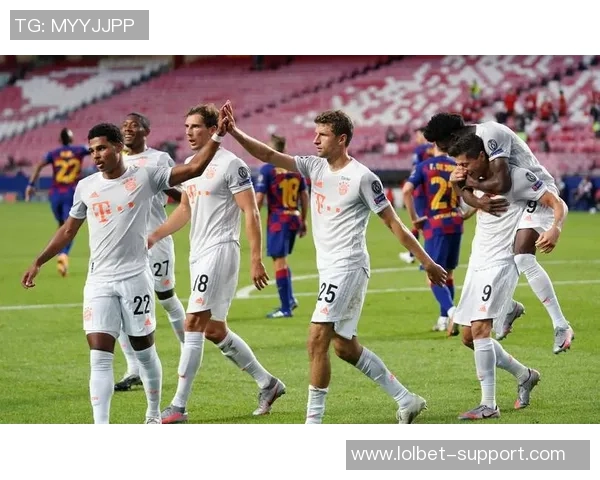 欧联杯惊天逆转皇马在主场以4-3战胜拜仁引发全场狂欢与热议