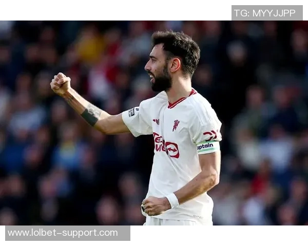 欧冠激战:AC米兰大胜曼联红牌争议引发全场热议与反思