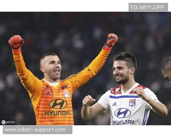 国王杯精彩瞬间里昂逆转莱比锡全场沸腾转会传闻再起